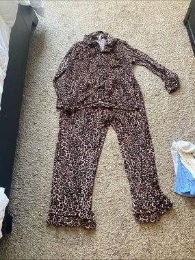 Leopard Print Women's Pajama Set - Brown & Black